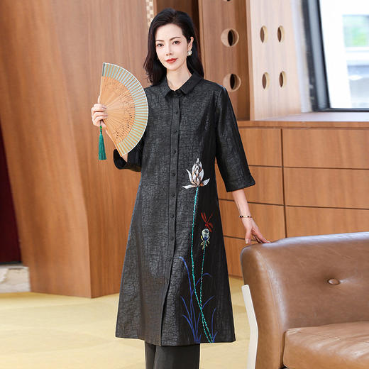KQ-221933龟纹香云纱刺绣2025夏大码女装真丝休闲范宽松显瘦中长款衬衣裙 商品图1