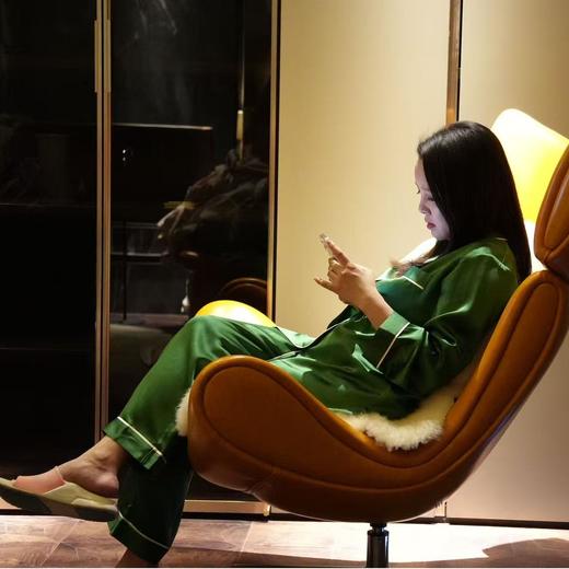 【暖妈同款】19姆米重磅桑蚕丝撞色家居服 | SOUTHSILK 南方丝巢 女士睡衣奢华简约宽松女款长袖长裤套装（SM001） 商品图0