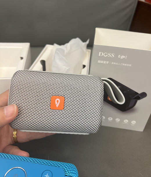 特价68元！6级防水~！音质不错！便携小巧时尚蓝牙音响 商品图10