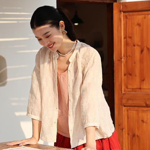 绽放旅行女装268朵/苎麻底绣花立领开襟七分袖衬衫温柔百搭开衫女 商品图1