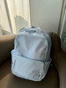 原单正品 lulu everywhere backpack 双肩背包，六个色
尺寸:29cm x 15cm X 43cm
容量：22L
原价680 商品缩略图7