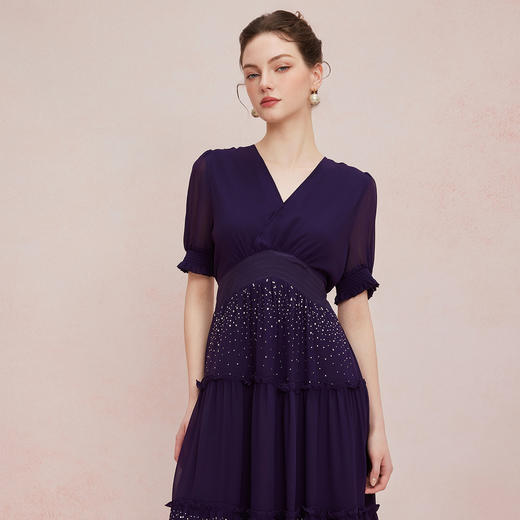 QF891斯尔丽25新款法式浪漫高腰节蛋糕收褶烫钻后腰超细橡筋显瘦连衣裙 商品图2