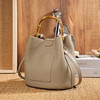 【预售3天】2025新款休闲百搭单肩水桶包女士时尚大气手提包257-D 商品缩略图3
