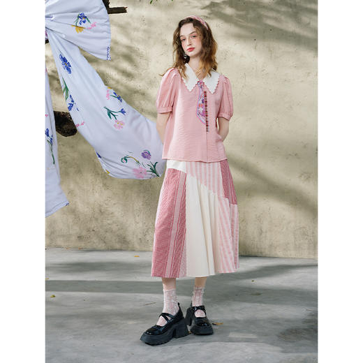 两三事神谕掠夏2025夏季新款甜美拼色翻领印花假领带泡泡袖衬衫女 商品图2