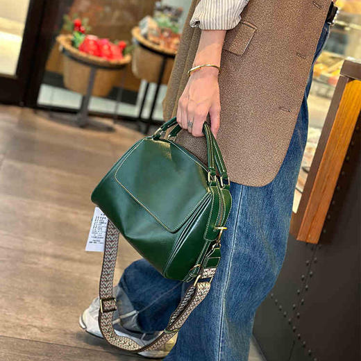 【预售3天】2025新款百搭大容量手提包女枕头包高级感时尚单肩斜挎包5109-D 商品图7