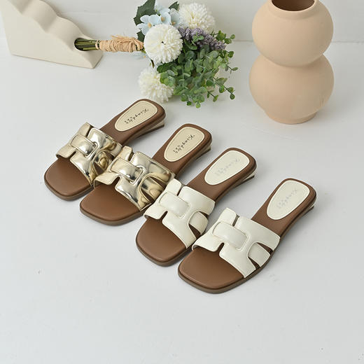 经典鲨2025夏新品时尚小香风款露趾平底室内外一字凉拖鞋女KW65-529111 商品图1