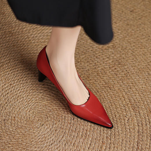 【预售5天】韩版四季时装单鞋法式复古低帮，头层水洗牛皮尖头粗跟高跟鞋MX&mx89708 商品图0