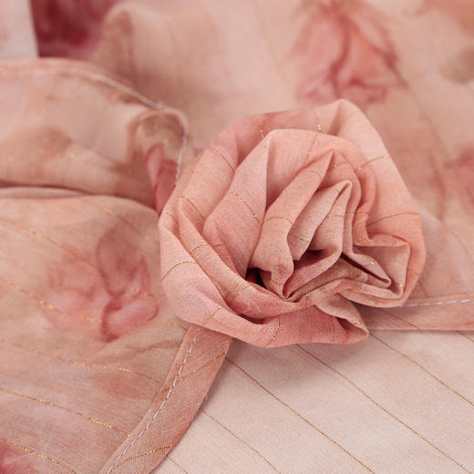 QF257斯尔丽25夏款雪纺薄纱名媛风立体盘玫瑰花宽松领带多种系法上衣 商品图10