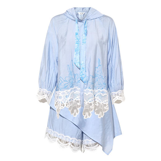 两三事仙灵花冠2025夏季新款小清新蕾丝拼接连帽上衣短裤两件套女 商品图4