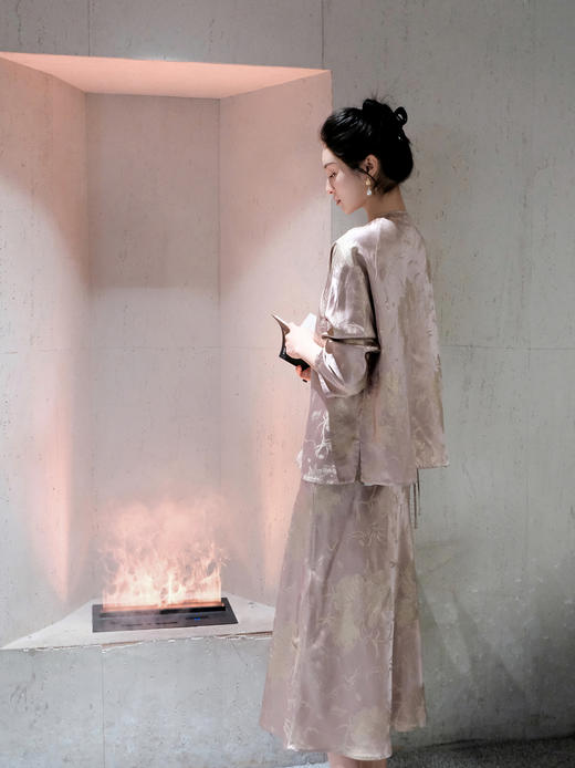 盛唐牡丹 |莲花纹真丝提花上衣 商品图1