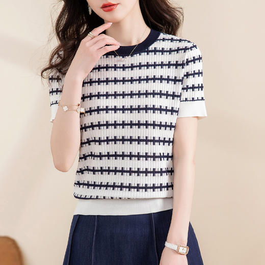 CC-58-307夏季小香风短袖t恤女小个子短款洋气卡腰上衣条纹冰丝针织衫薄款 商品图1