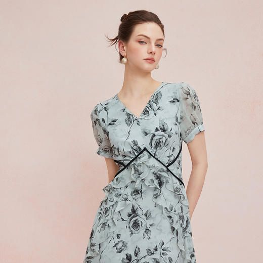 QF887斯尔丽25新款法式浪漫高腰节分割线太阳摆荷叶边显瘦出游连衣裙 商品图2