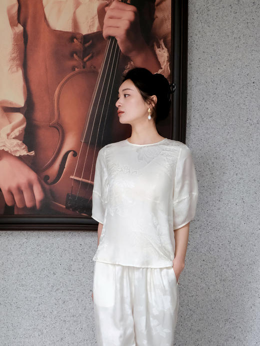 盛唐婧 |桑蚕丝提花透孔罗新中式简约上衣-白色 商品图2