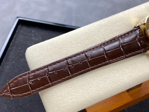 NOOB official➕ 百达翡丽 古典超级复杂多功能5496R万年历系列腕表，儒雅而至！1⃣️【精彩细节与优点】此腕表尺寸40mm合理的尺寸和表耳设计又能让它适合大众人士配戴✔️✔️✔️ 商品图8