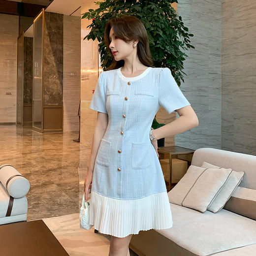 【清仓超15天不保价】奢姿大码女装2025夏季时尚小香风连衣裙胖妹妹百褶拼接圆领裙子9952890482【1】 商品图1