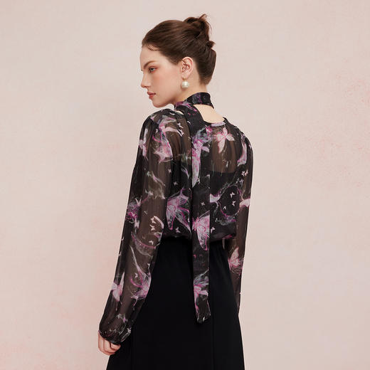 QF257斯尔丽25夏款雪纺薄纱名媛风立体盘玫瑰花宽松领带多种系法上衣 商品图1