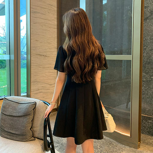 奢姿大码女装2025夏季时尚圆领短袖连衣裙胖妹妹气质减龄显瘦裙子9952821931 商品图3