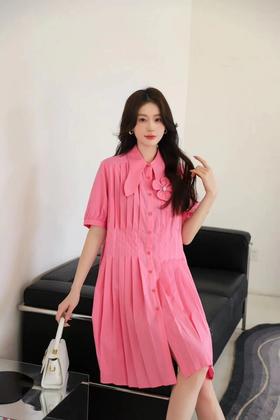 L.Fleuri 短袖粉色皱褶连衣裙 18461