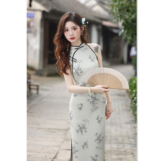 GX弹力针织素雅时尚挂脖露肩性感旗袍2025春新款改良新中式日常旗袍 商品图2