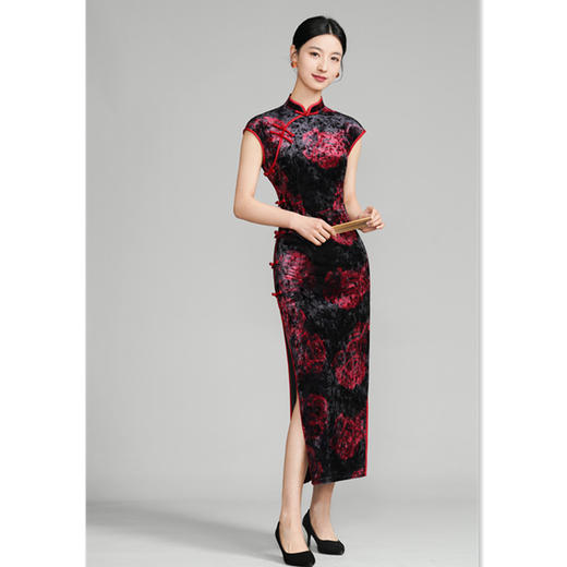 GX旗袍裙2025春夏新款复古国风长款丝绒连袖旗袍 商品图0