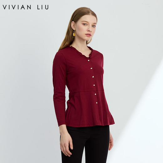 VIVIAN LIU R2447317 25春新款V领木耳边下摆A字版型长袖针织上衣 商品图0
