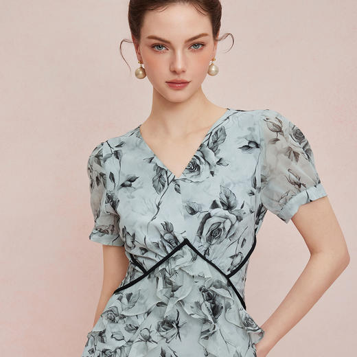 QF887斯尔丽25新款法式浪漫高腰节分割线太阳摆荷叶边显瘦出游连衣裙 商品图4