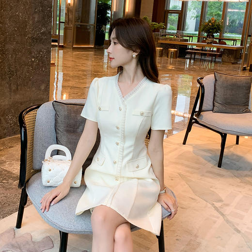 奢姿大码女装2025夏季法式小香风气质连衣裙胖妹妹V领时尚裙子9952853117 商品图2