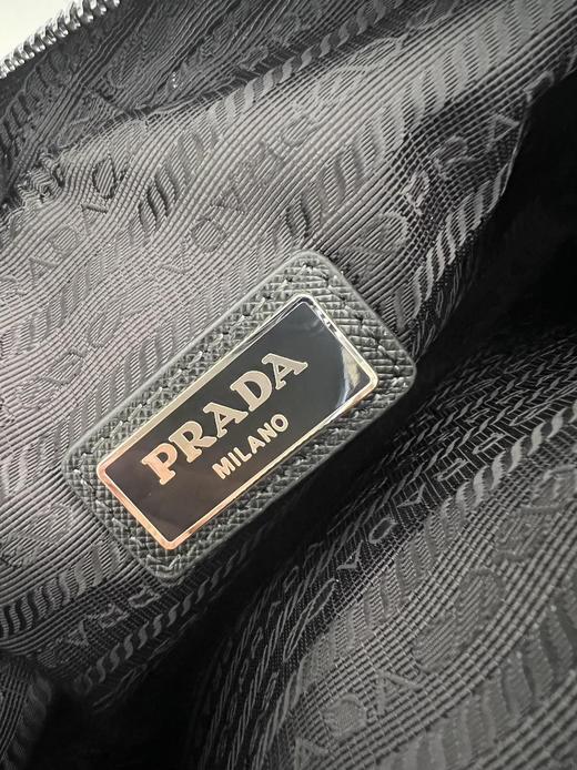普拉达新款邮差包 2VH133B（CB） 商品图8