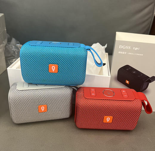 特价68元！6级防水~！音质不错！便携小巧时尚蓝牙音响 商品图7