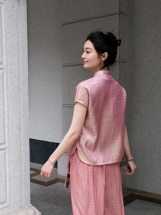 盛唐牡丹 |真丝提花偏襟花扣上衣 商品图1