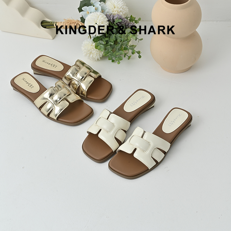 经典鲨2025夏新品时尚小香风款露趾平底室内外一字凉拖鞋女KW65-529111