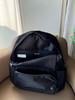 原单正品 lulu everywhere backpack 双肩背包，六个色
尺寸:29cm x 15cm X 43cm
容量：22L
原价680 商品缩略图6