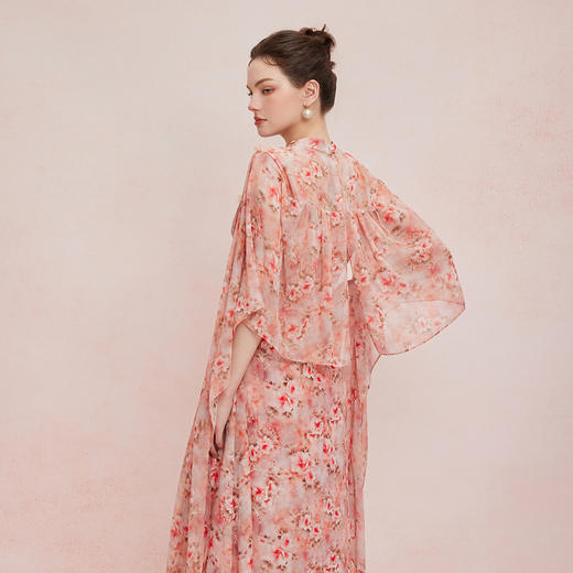 QF888斯尔丽2025新款法式浪漫轻奢印花改良旗袍薄纱多样穿搭披肩连衣裙 商品图1