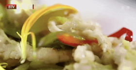 10道美味赶跑湿气菜—酸黄瓜姜爆肉