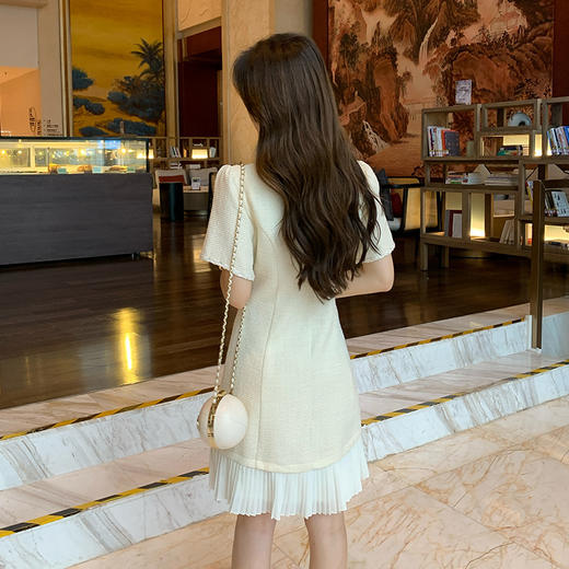 【清仓超15天不保价】奢姿大码女装2025夏季纽扣装饰时尚连衣裙胖妹妹百褶小香风裙子9952890352【1】 商品图3