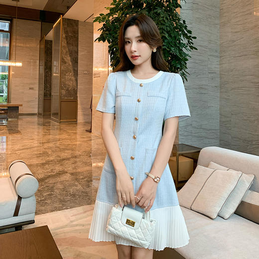 【清仓超15天不保价】奢姿大码女装2025夏季时尚小香风连衣裙胖妹妹百褶拼接圆领裙子9952890482【1】 商品图4