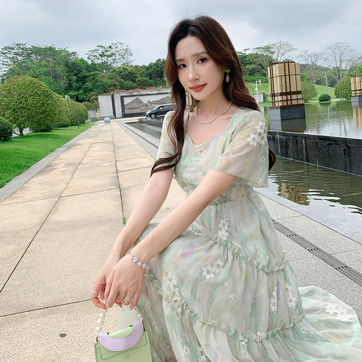 奢姿大码女装2025夏季减龄小花木耳边连衣裙胖妹妹方领时尚裙子9952869339【1】 商品图2