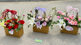 母亲节手提花篮