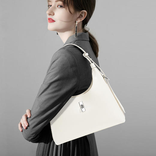 【预售3天】2025新款复古法棍腋下托特包高级感百搭单肩斜挎手提包YS8103 商品图0