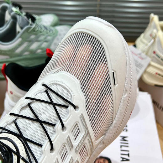 热卖！脚趾自由呼吸！瑞士军工 户外越野徒步鞋 男女同款 减震高弹 夏季透气 轻薄舒适 旋转扣鞋带设计8837【ys】 商品图8