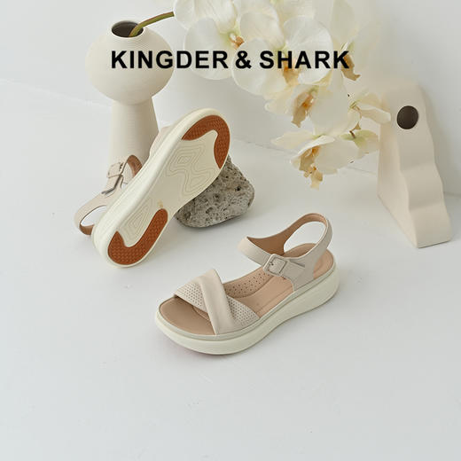 经典鲨2025夏季新品羊皮革百搭通勤透气舒适休闲露趾凉鞋女KG25-529051 商品图0