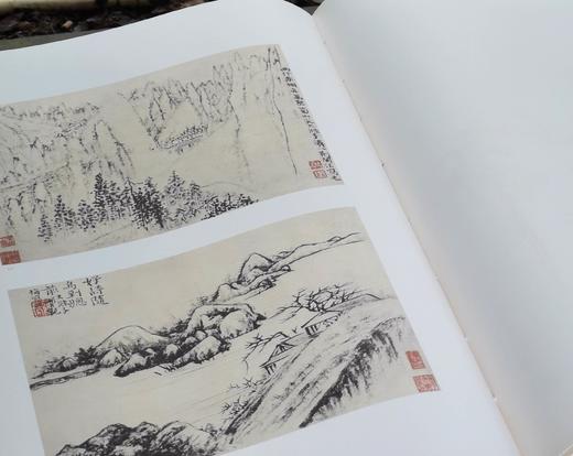 特别推荐：《石涛书画集》，全6册，4开巨册，布面锁线精装，香港开发（Cafa）股份有限公司1969年出版，售价3480元。 商品图11