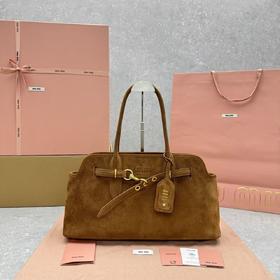 缪缪 新品爆款中古托特包  采用今年流行爆火麂绒（HH）