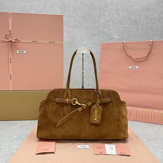 缪缪 新品爆款中古托特包  采用今年流行爆火麂绒（HH） 商品图0