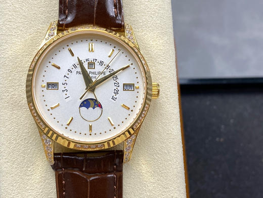 NOOB official➕ 百达翡丽 古典超级复杂多功能5496R万年历系列腕表，儒雅而至！1⃣️【精彩细节与优点】此腕表尺寸40mm合理的尺寸和表耳设计又能让它适合大众人士配戴✔️✔️✔️ 商品图0