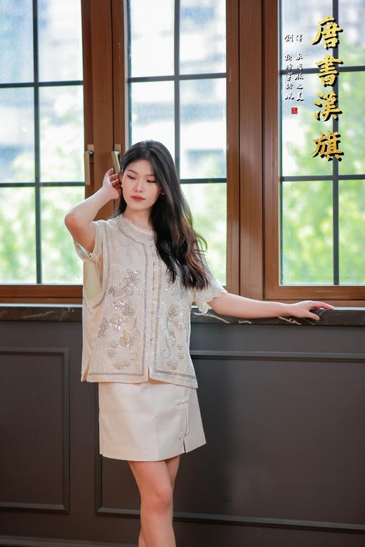 【波西米亚】米白色珠绣盘扣短袖上衣+短裙套装：新中式精致优雅范 商品图4
