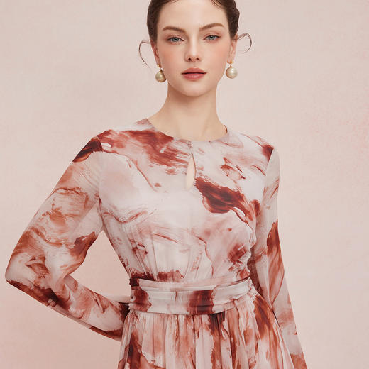 QF896斯尔丽25夏季新款法式优雅浪漫显瘦显高印花雪纺设计感放摆连衣裙 商品图8