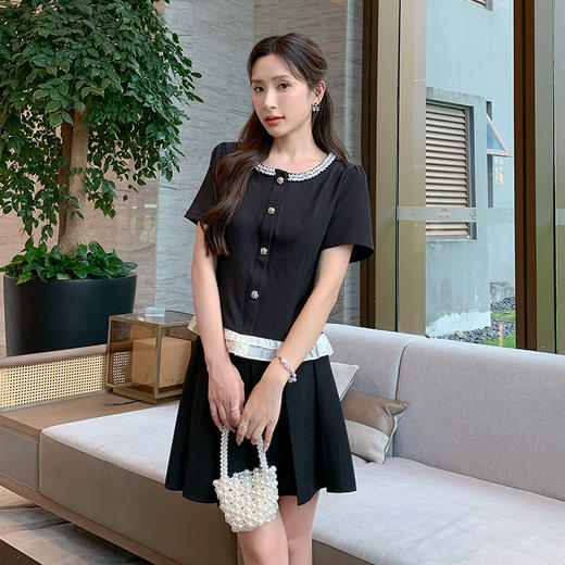 奢姿大码女装2025夏季气质木耳边拼接百褶两件套胖妹妹时尚套装9952990476 商品图3