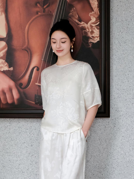 盛唐婧 |桑蚕丝提花透孔罗新中式简约上衣-白色 商品图0