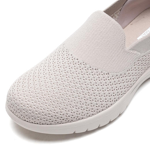 斯凯奇女款自然色一脚蹬通勤休闲鞋 商品图10